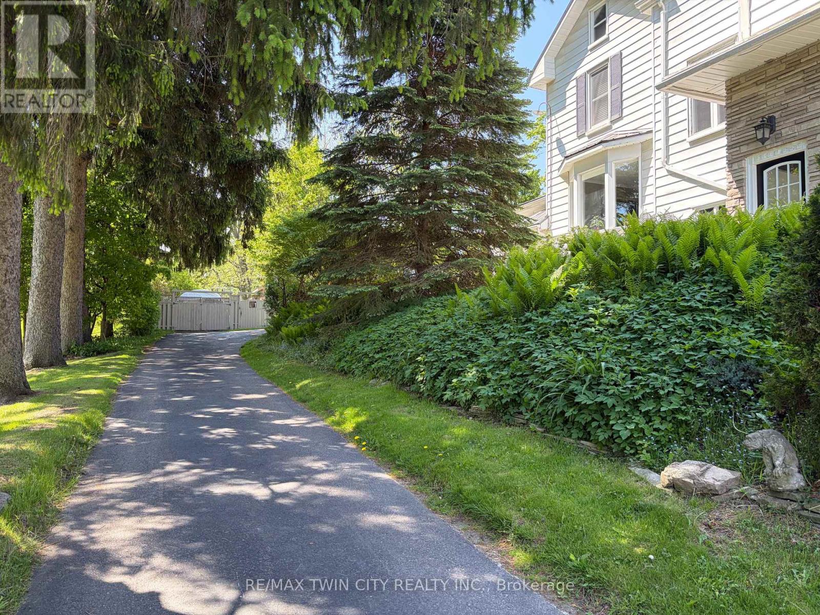 1521 Bridge Street, Wilmot, Ontario  N0B 2E0 - Photo 3 - X13213528