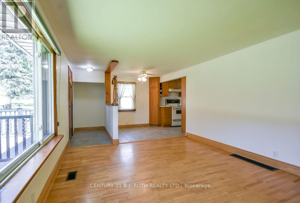 53 Fittons Road W, Orillia, Ontario  L3V 3V1 - Photo 15 - S13214046