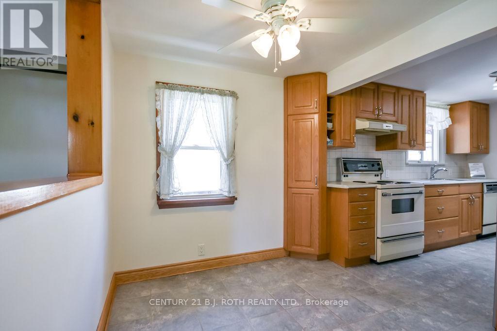53 Fittons Road W, Orillia, Ontario  L3V 3V1 - Photo 19 - S13214046
