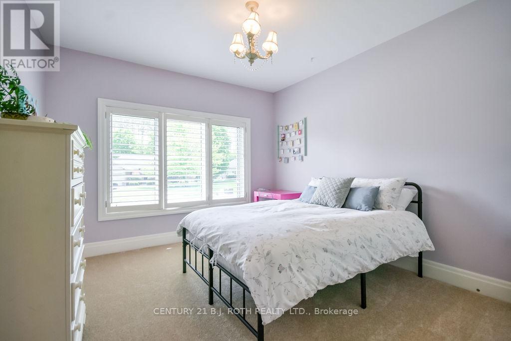 33 Reilly's Run, Springwater, Ontario  L0L 1Y3 - Photo 25 - S13214250