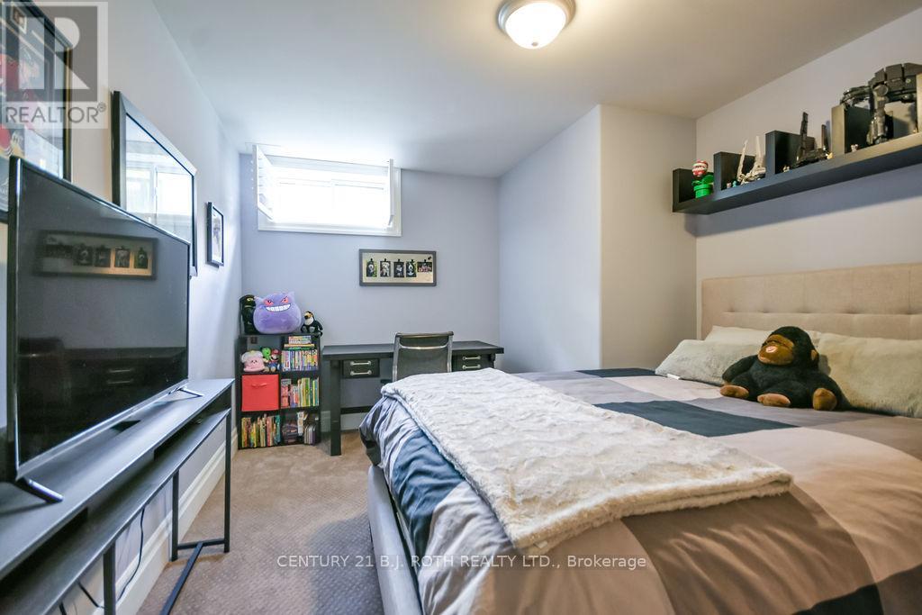 33 Reilly's Run, Springwater, Ontario  L0L 1Y3 - Photo 35 - S13214250