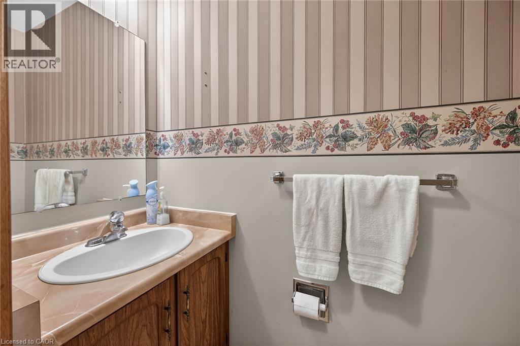 82 Braeheid Avenue, Waterdown, Ontario  L8B 0C6 - Photo 21 - 40834722