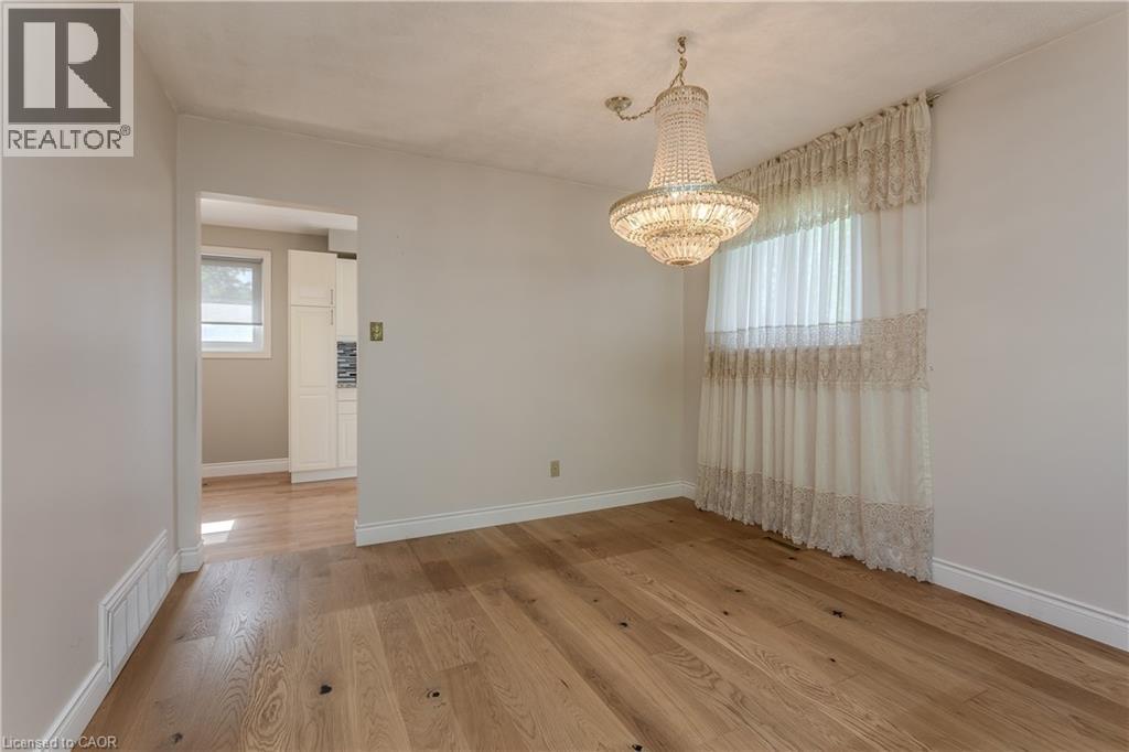 3118 Centennial Drive, Burlington, Ontario  L7M 1B9 - Photo 5 - 40834171