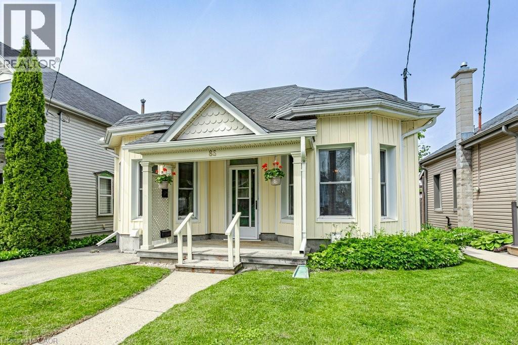 86 Manitoba Street, St. Thomas, Ontario  N5P 3A4 - Photo 2 - 40833110