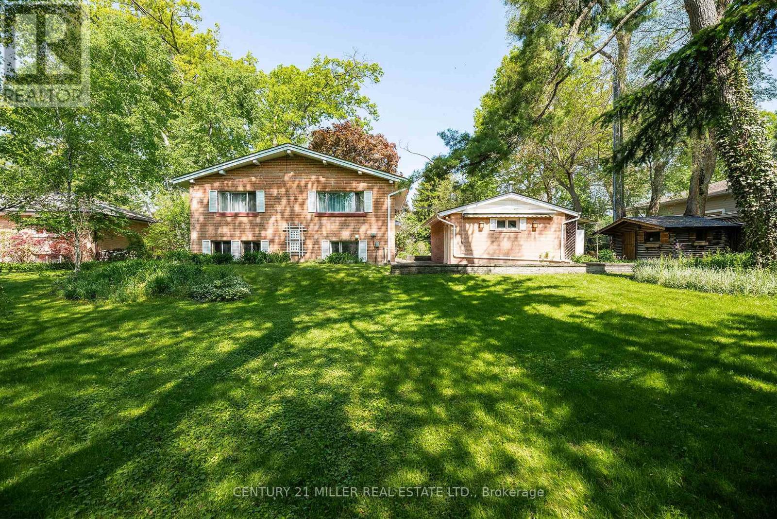 2048 Elmhurst Avenue, Oakville, Ontario  L6J 1X1 - Photo 8 - W13214040