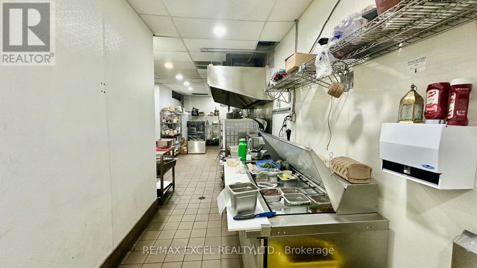 2865 Dundas Street W, Toronto, Ontario  M6P 1Y9 - Photo 6 - W13214064