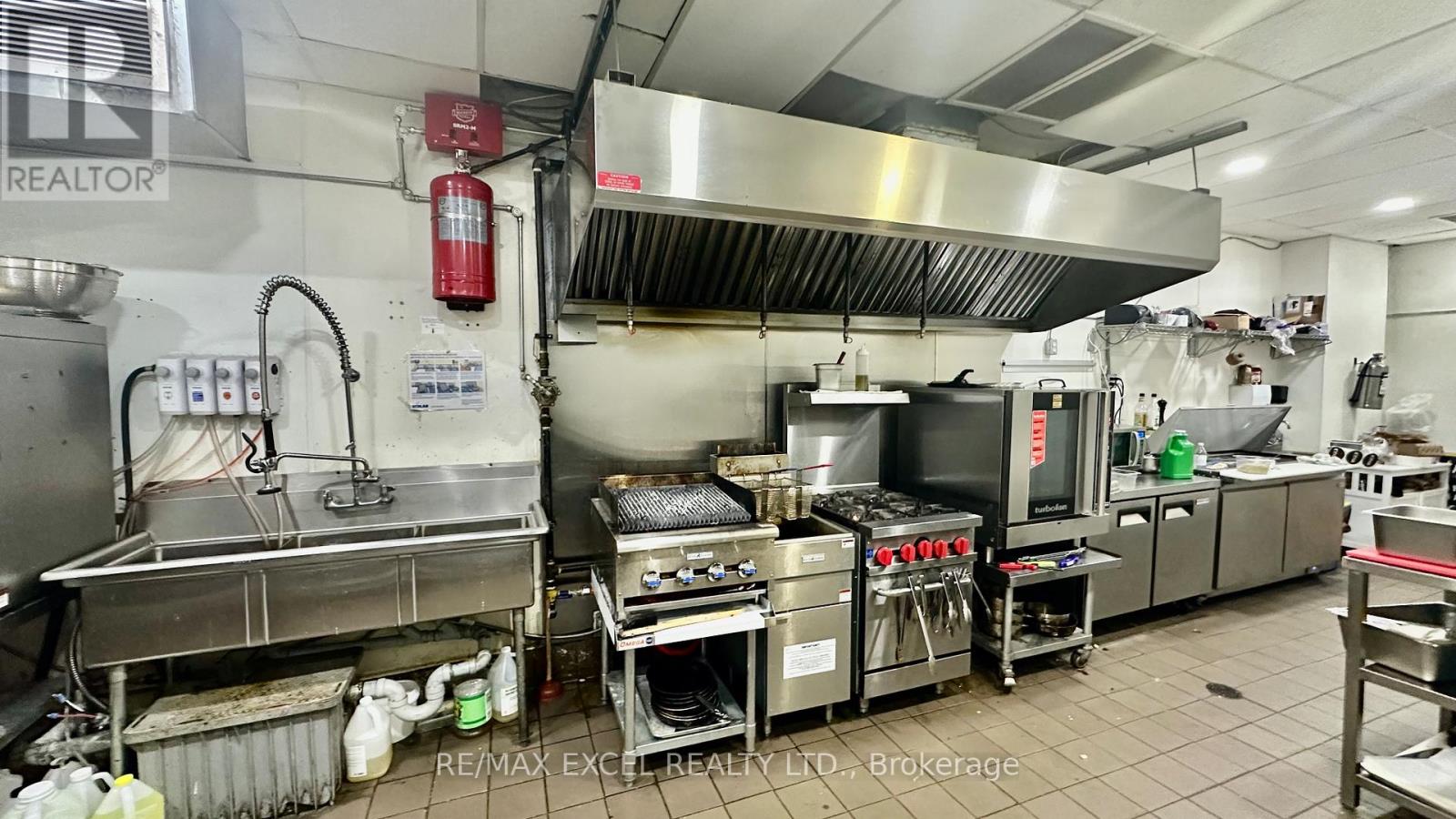 2865 Dundas Street W, Toronto, Ontario  M6P 1Y9 - Photo 7 - W13214064