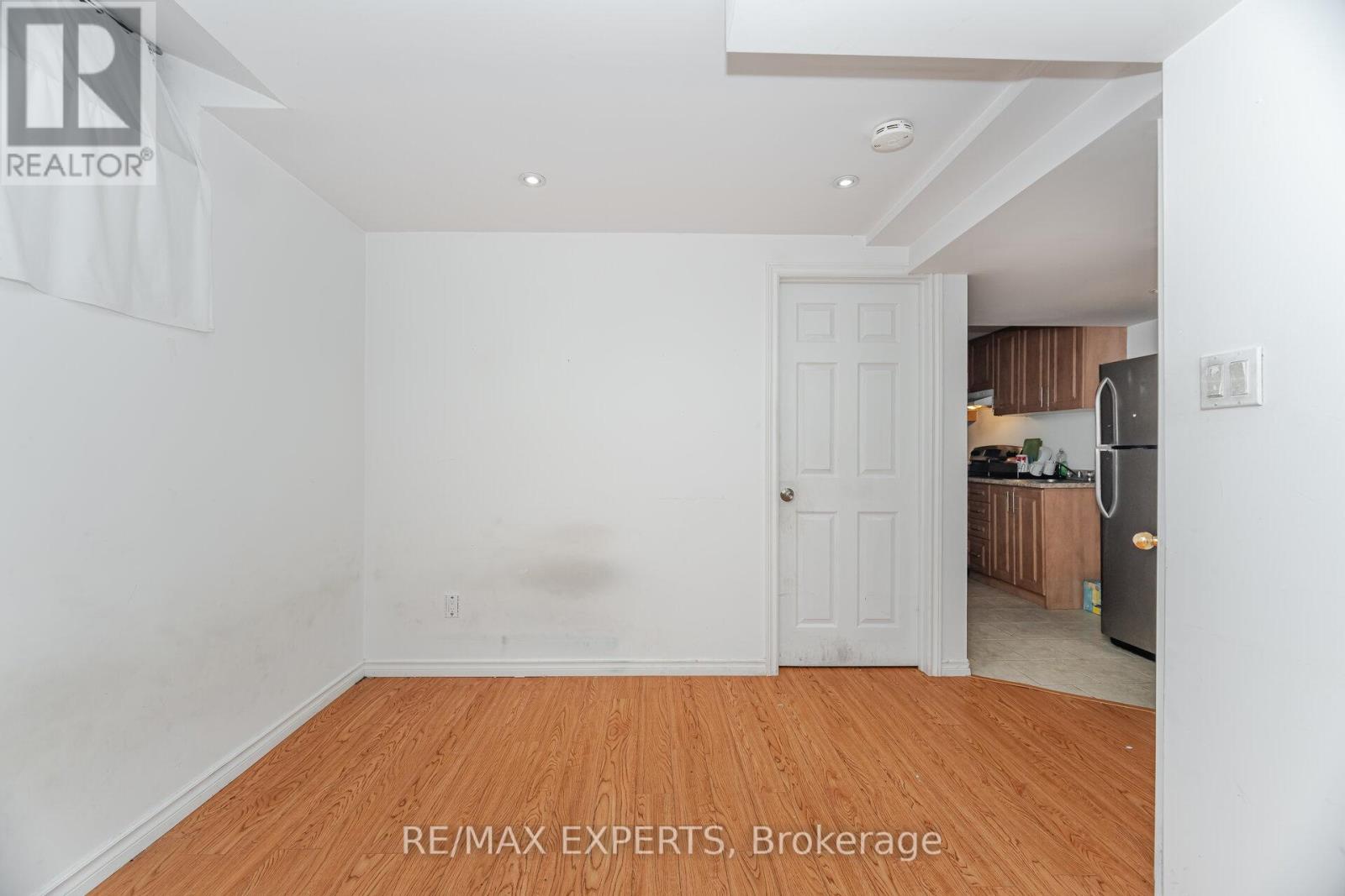 82 Twin Pines Crescent N, Brampton, Ontario  L7A 1M8 - Photo 5 - W13214084