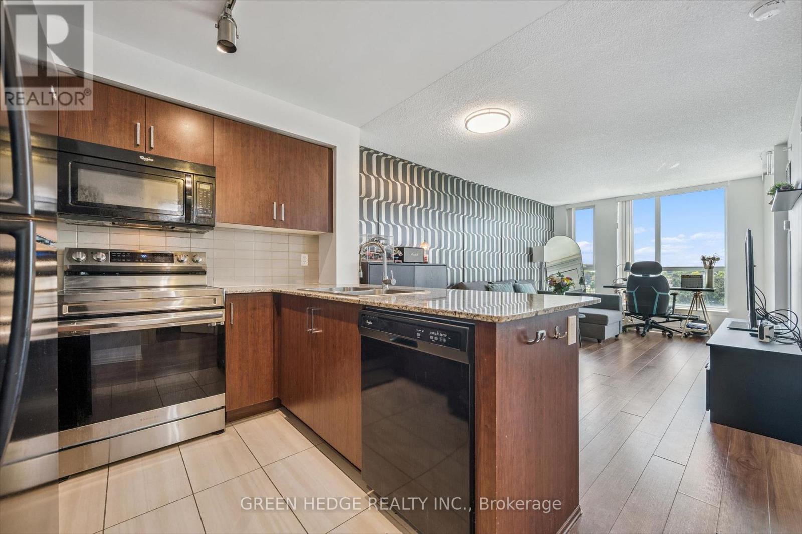 617 - 80 Esther Lorrie Drive, Toronto, Ontario  M9W 0C6 - Photo 6 - W13214108