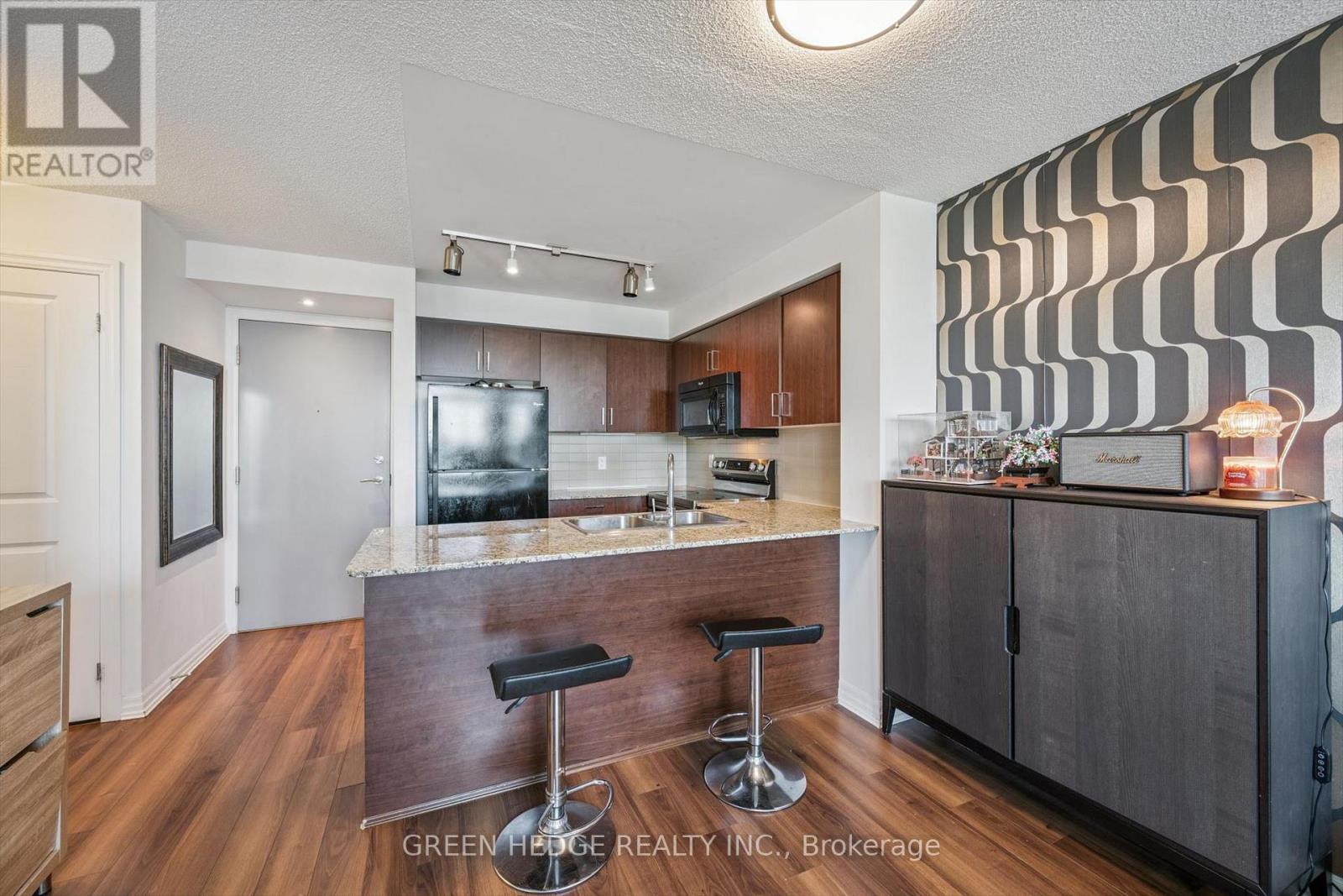 617 - 80 Esther Lorrie Drive, Toronto, Ontario  M9W 0C6 - Photo 9 - W13214108