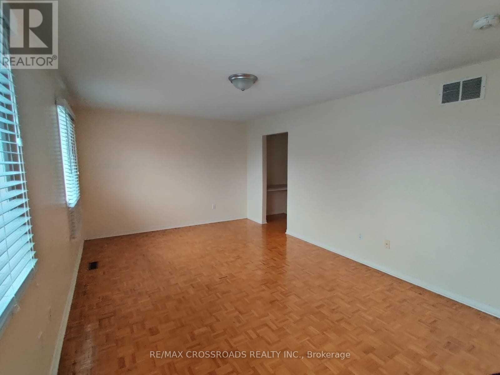 673 Bristol Road W, Mississauga, Ontario  L5R 3S3 - Photo 12 - W13214136