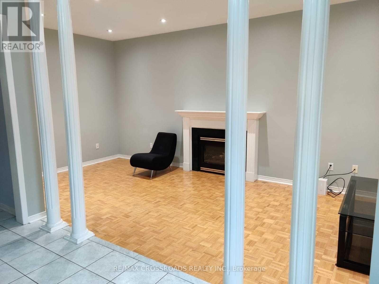673 Bristol Road W, Mississauga, Ontario  L5R 3S3 - Photo 9 - W13214136