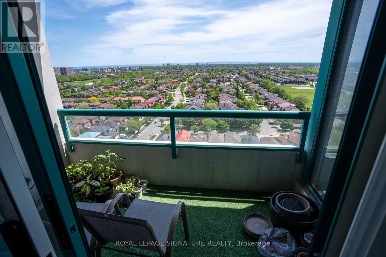 1905 - 550 Webb Drive, Mississauga, Ontario  L5B 3Y4 - Photo 15 - W13214144