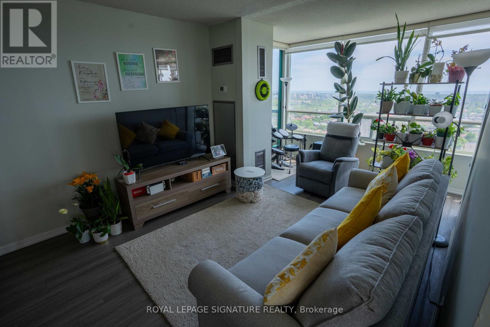 1905 - 550 Webb Drive, Mississauga, Ontario  L5B 3Y4 - Photo 5 - W13214144