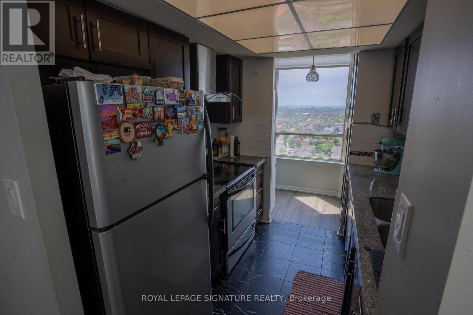1905 - 550 Webb Drive, Mississauga, Ontario  L5B 3Y4 - Photo 9 - W13214144