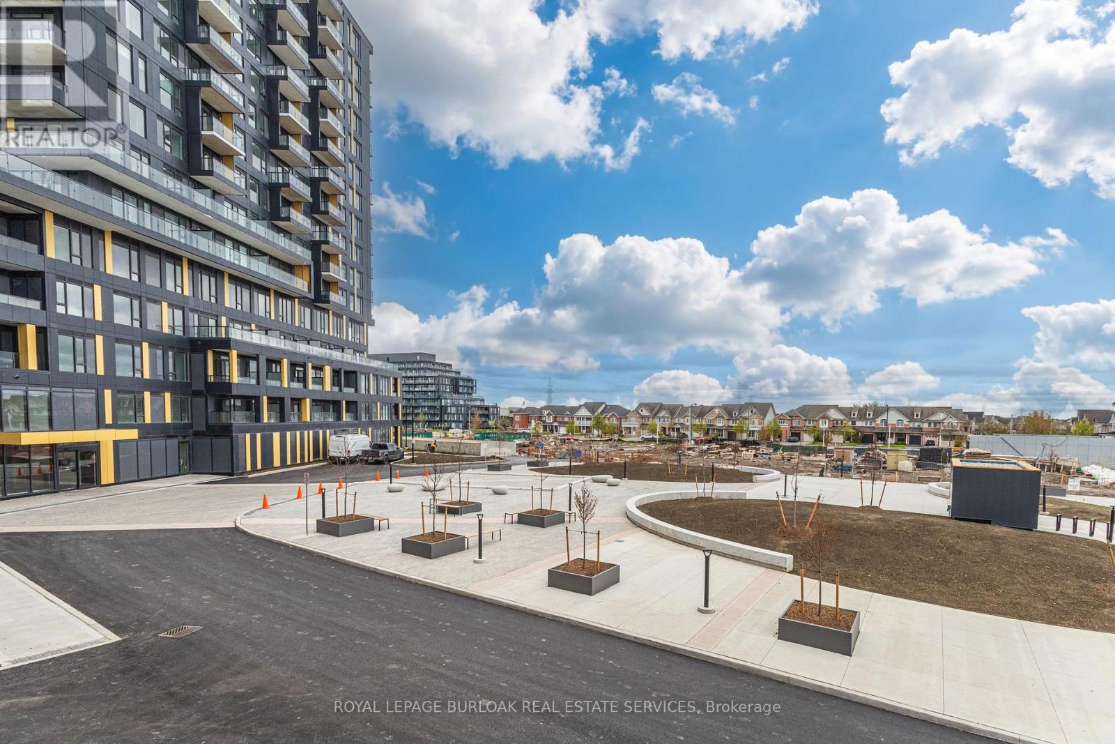 D1405 - 4878 Powers Common, Burlington, Ontario  L7M 2B4 - Photo 2 - W13214200