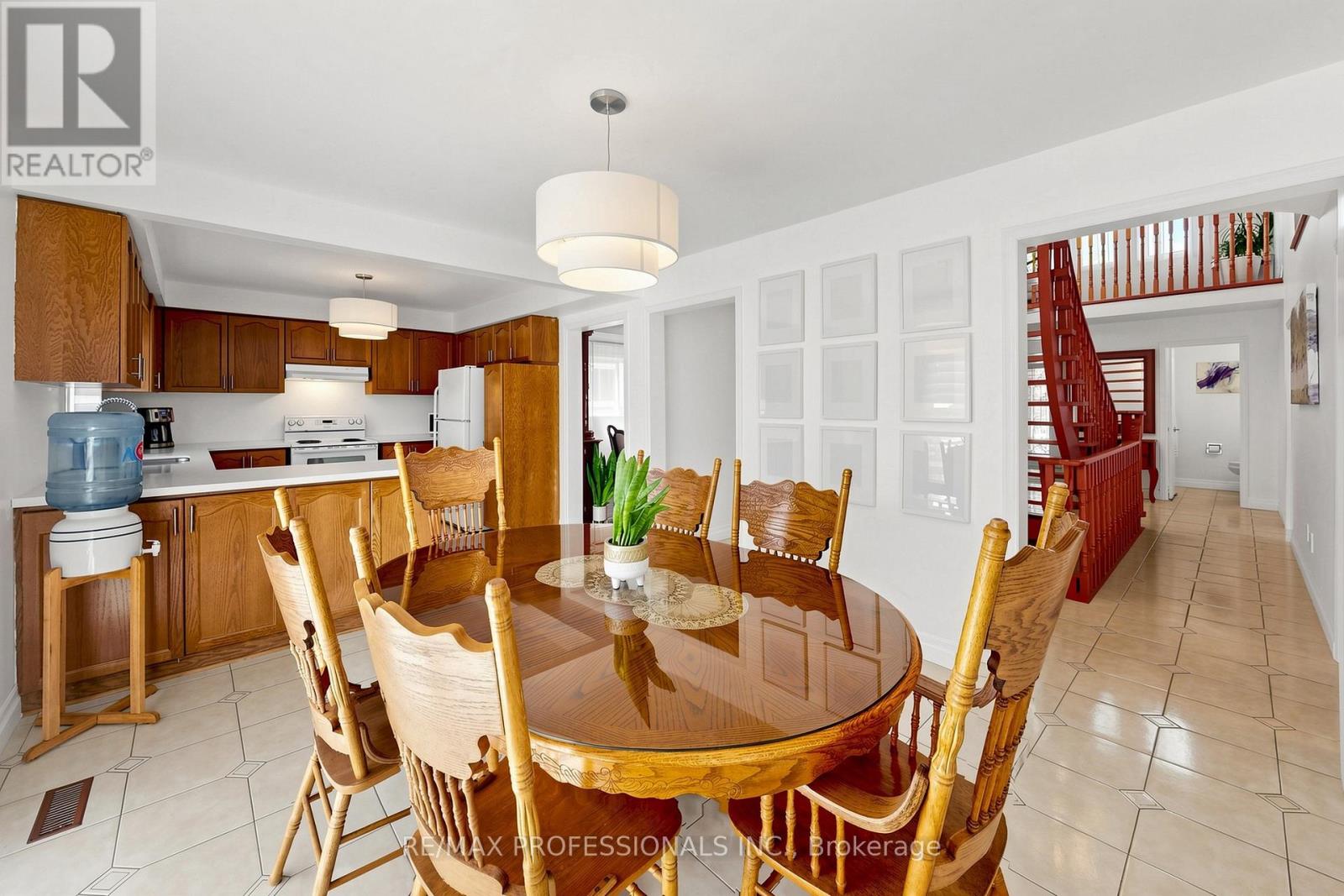 970 Silversmith Drive, Mississauga, Ontario  L5V 1E7 - Photo 15 - W13214208