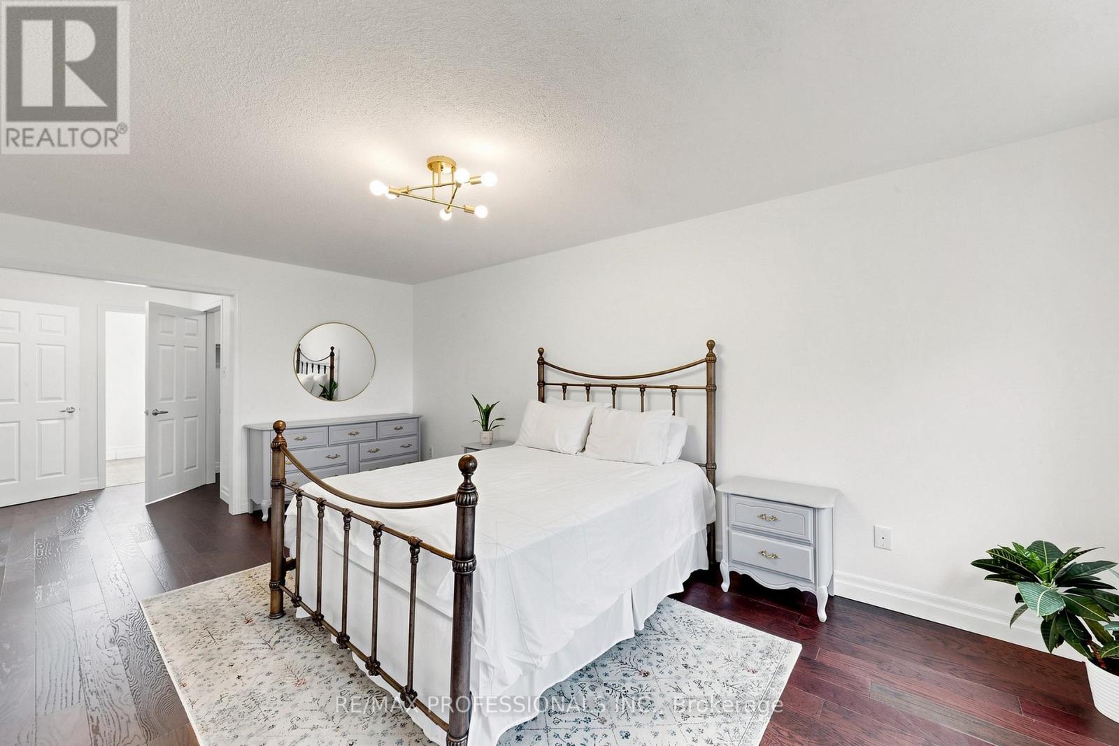 970 Silversmith Drive, Mississauga, Ontario  L5V 1E7 - Photo 27 - W13214208