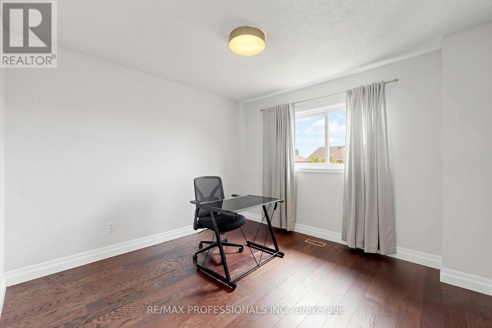 970 Silversmith Drive, Mississauga, Ontario  L5V 1E7 - Photo 35 - W13214208