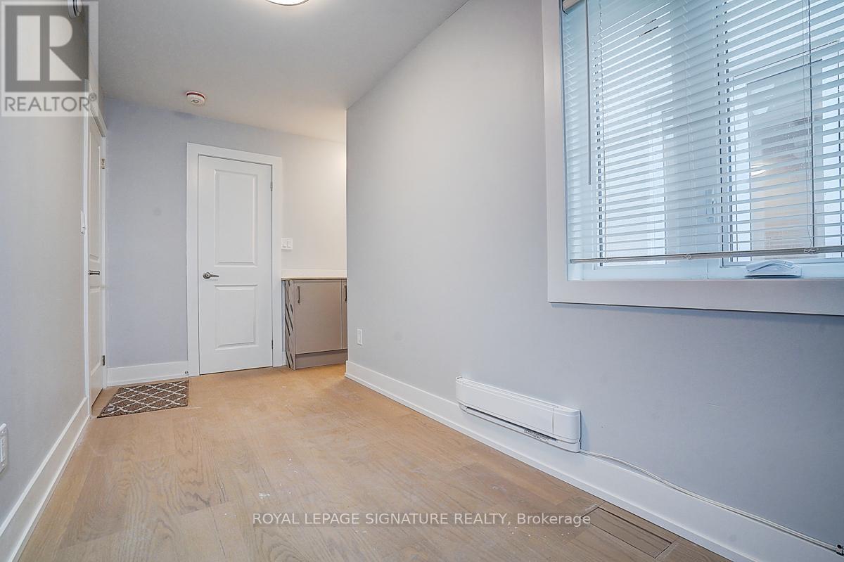 1 - 252 Annette Street, Toronto, Ontario  M6P 1R1 - Photo 10 - W13214210