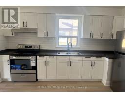 #UPPER - 29 SAVONA DRIVE, Toronto, Ontario
