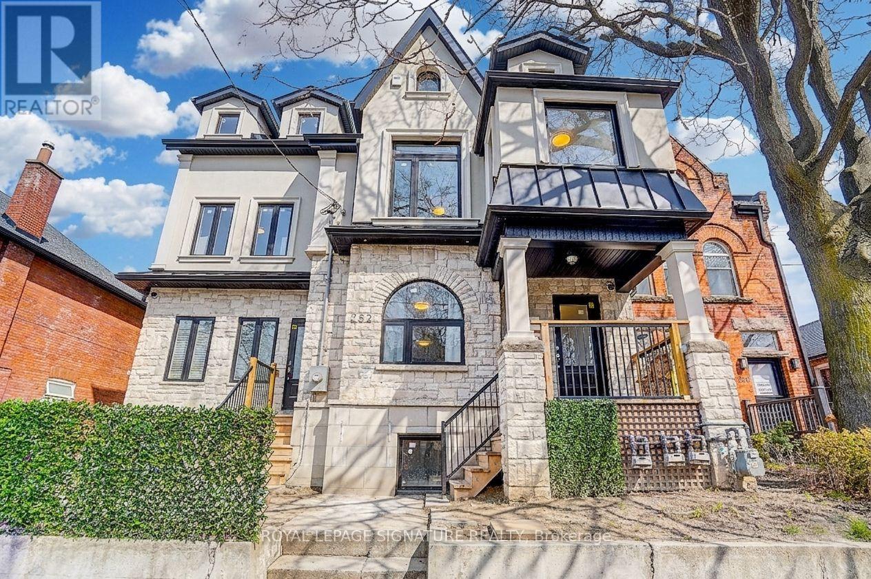 5 - 252 ANNETTE STREET, Toronto, Ontario