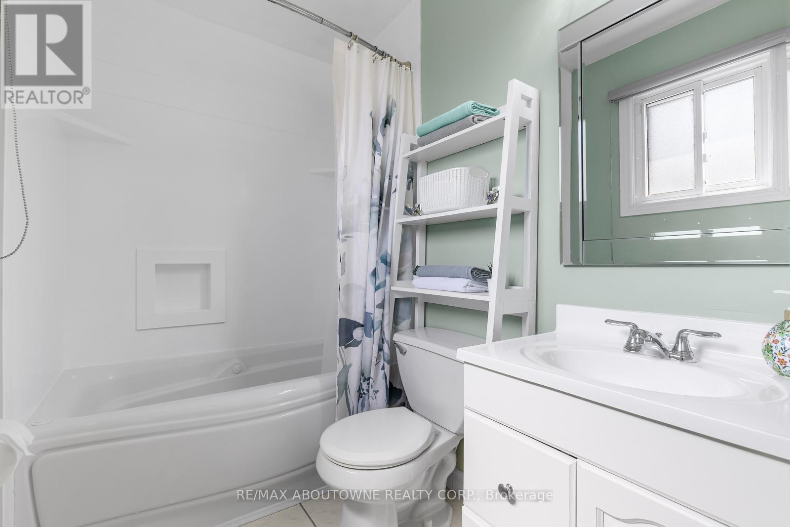 2474 Cavendish Drive, Burlington, Ontario  L7P 3T8 - Photo 25 - W13214264