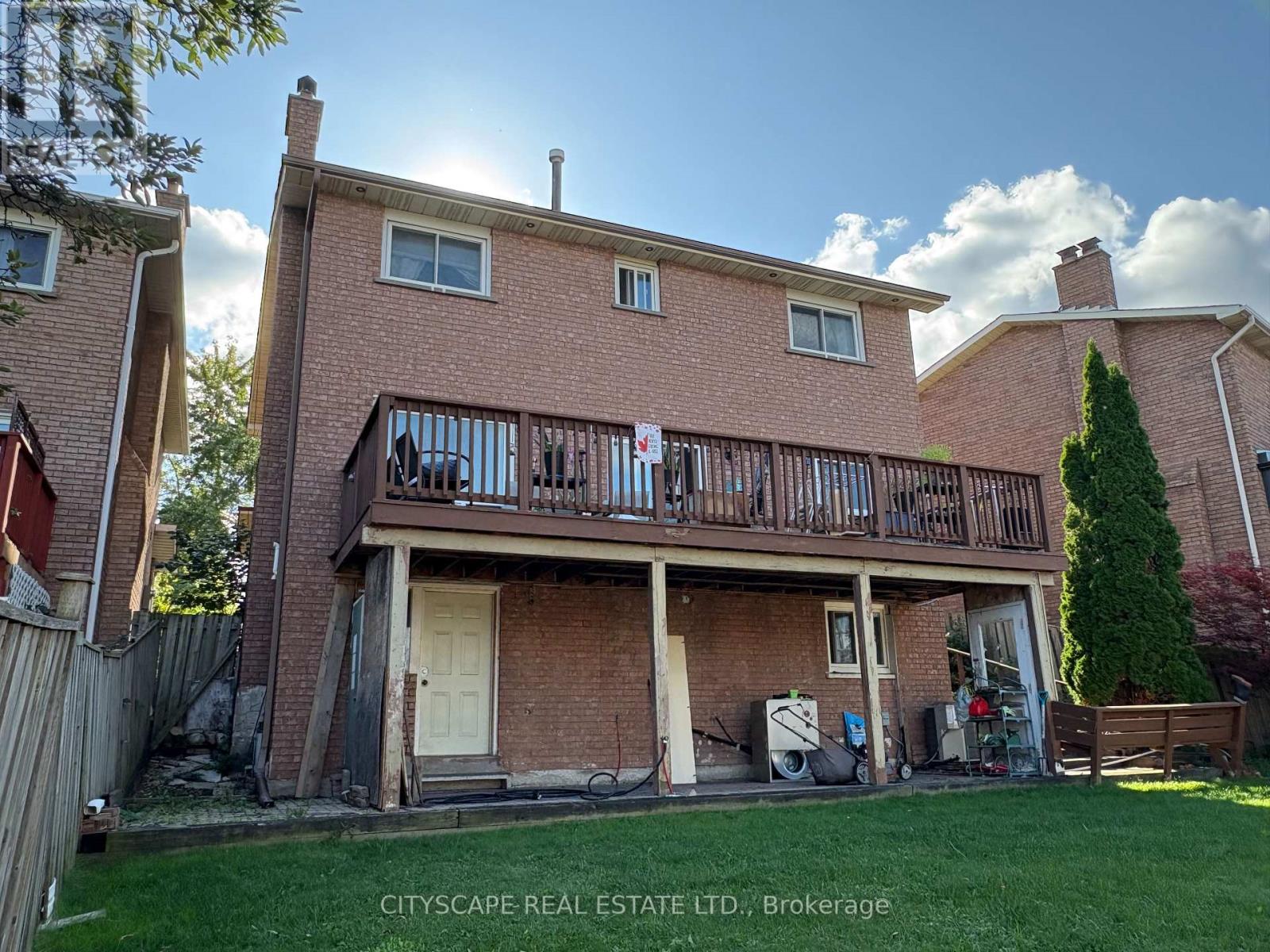 4356 Wakefield Crescent, Mississauga, Ontario  L5C 4N2 - Photo 2 - W13214266
