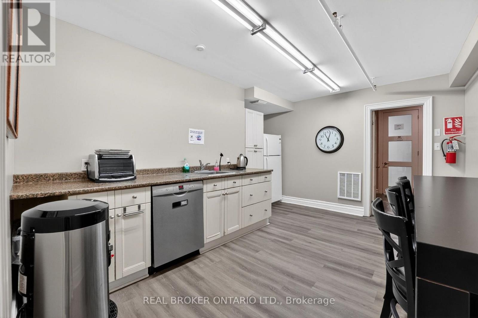 114 - 482 S Service Road E, Oakville, Ontario  L6J 2X6 - Photo 20 - W13214278