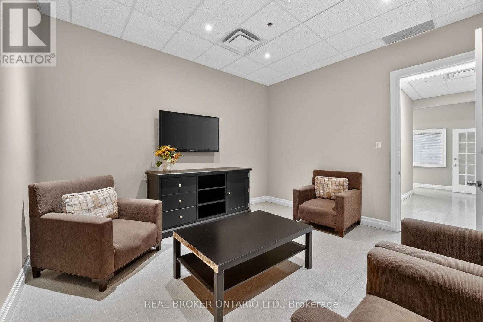 114 - 482 S Service Road E, Oakville, Ontario  L6J 2X6 - Photo 24 - W13214278