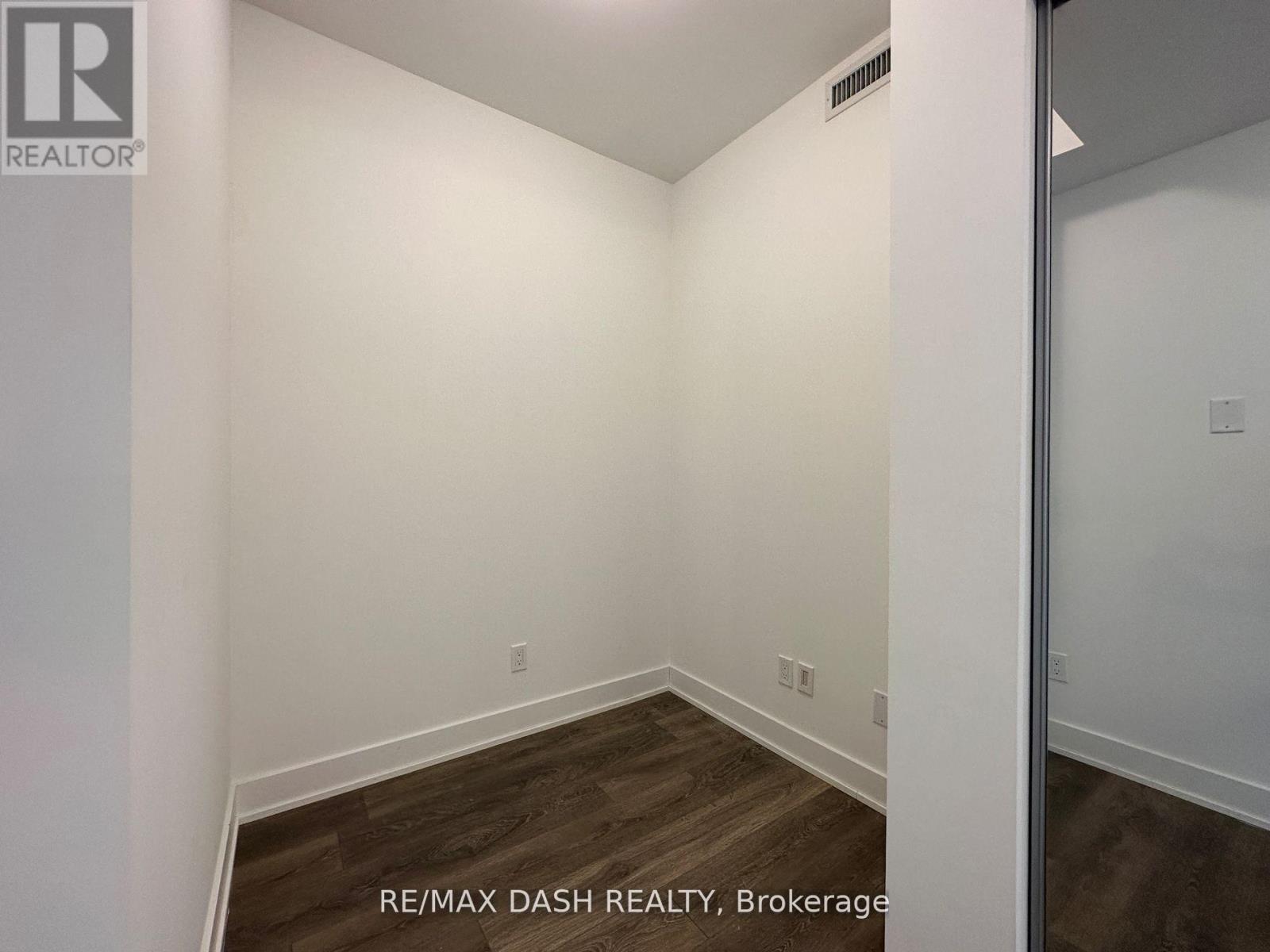 621 - 2485 Taunton Road, Oakville, Ontario  L6H 3R8 - Photo 6 - W13214324