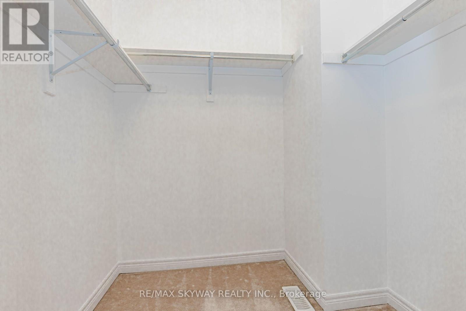 63 Vezna Crescent, Brampton, Ontario  L6X 5K5 - Photo 25 - W13214340