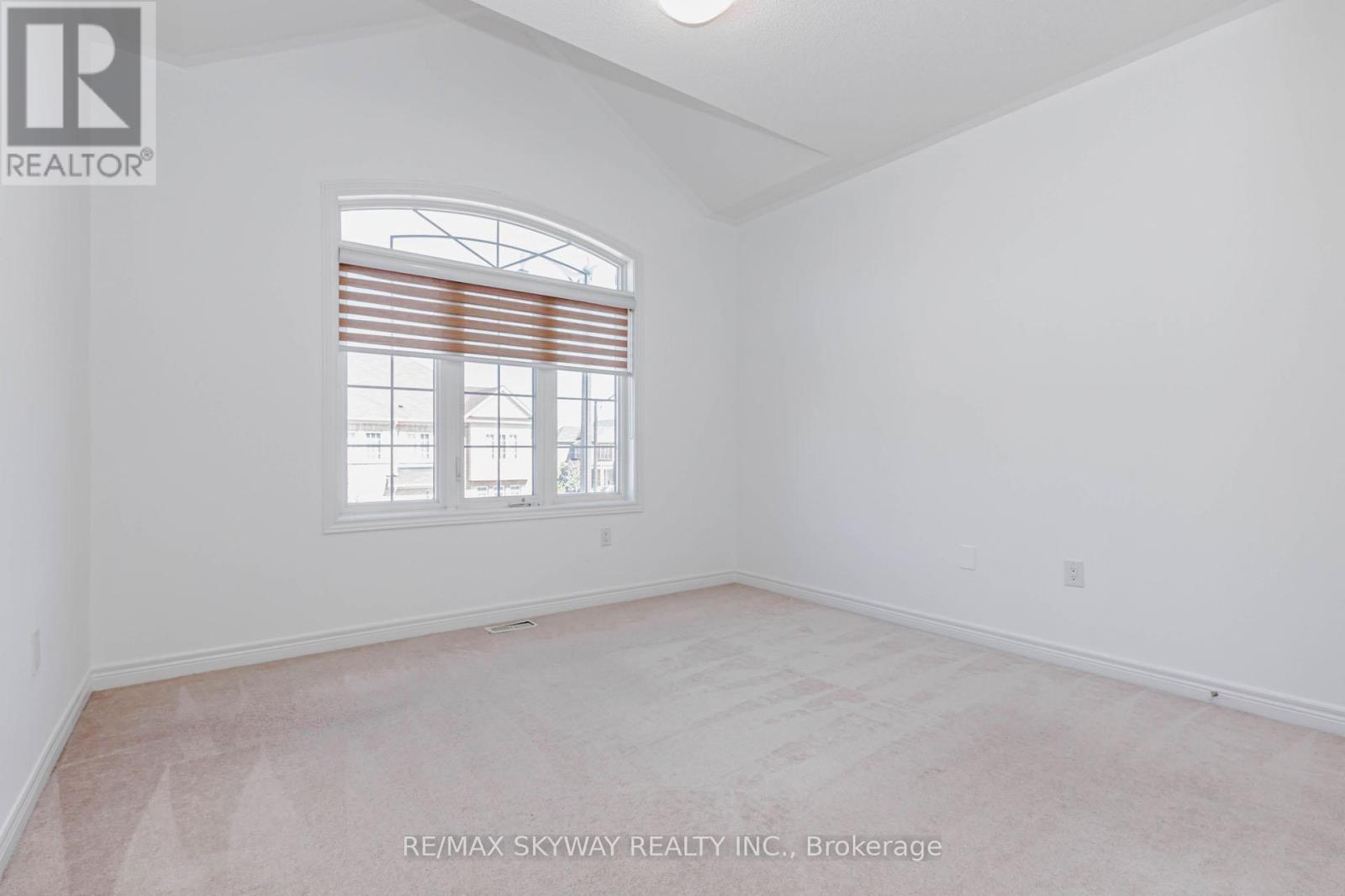 63 Vezna Crescent, Brampton, Ontario  L6X 5K5 - Photo 32 - W13214340