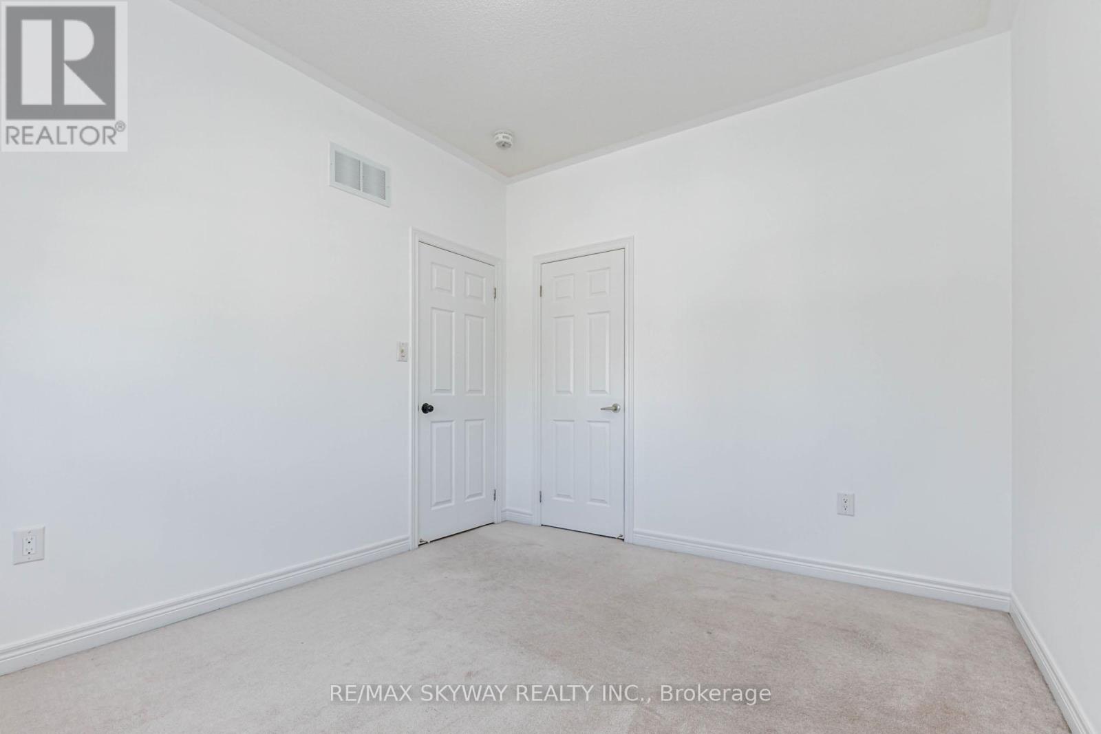 63 Vezna Crescent, Brampton, Ontario  L6X 5K5 - Photo 37 - W13214340