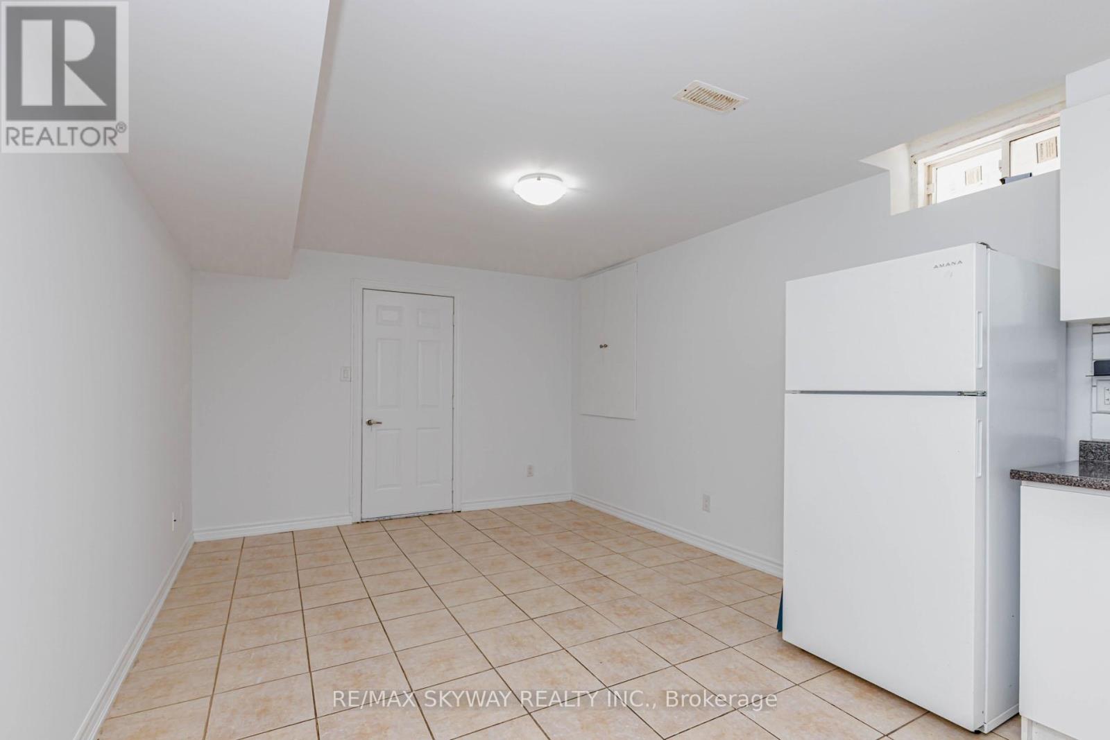 63 Vezna Crescent, Brampton, Ontario  L6X 5K5 - Photo 41 - W13214340