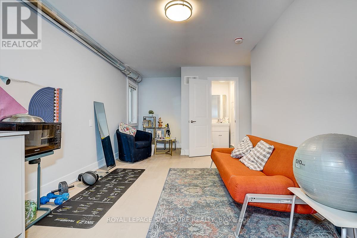 6 - 252 Annette Street, Toronto, Ontario  M6P 1R1 - Photo 3 - W13214352
