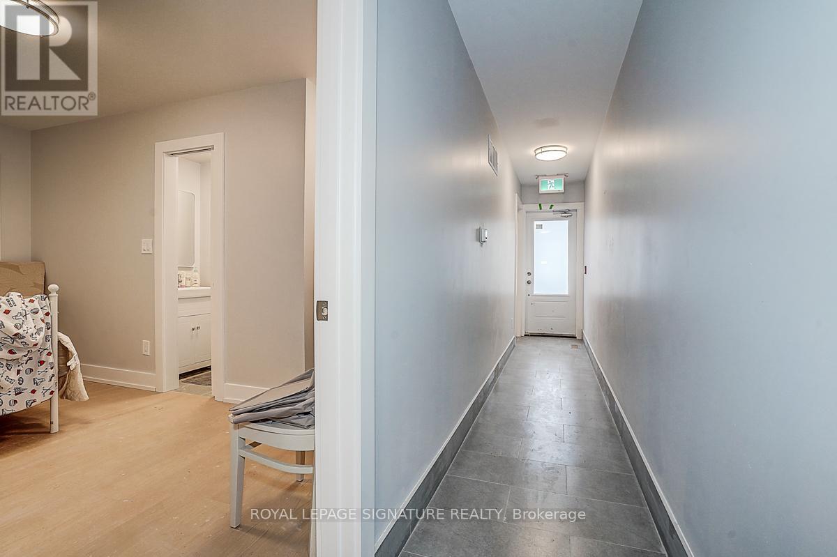 6 - 252 Annette Street, Toronto, Ontario  M6P 1R1 - Photo 6 - W13214352