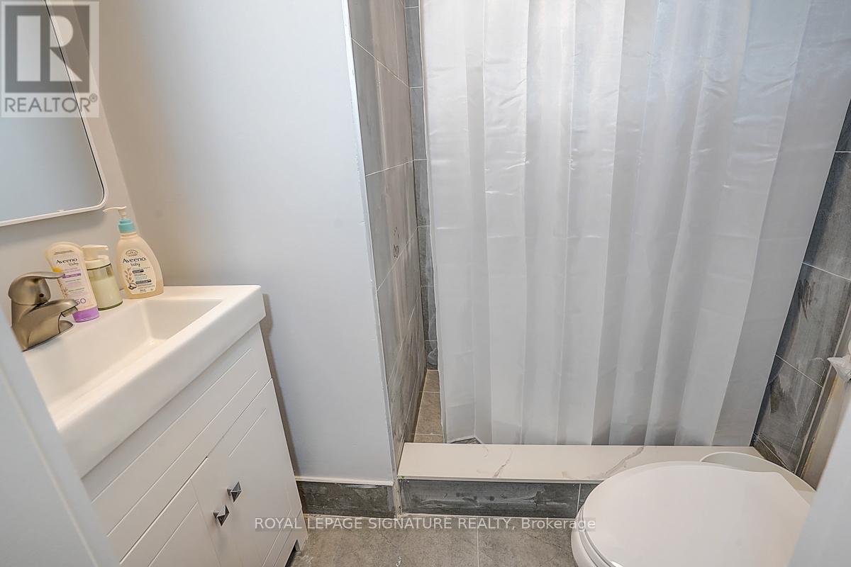 6 - 252 Annette Street, Toronto, Ontario  M6P 1R1 - Photo 7 - W13214352