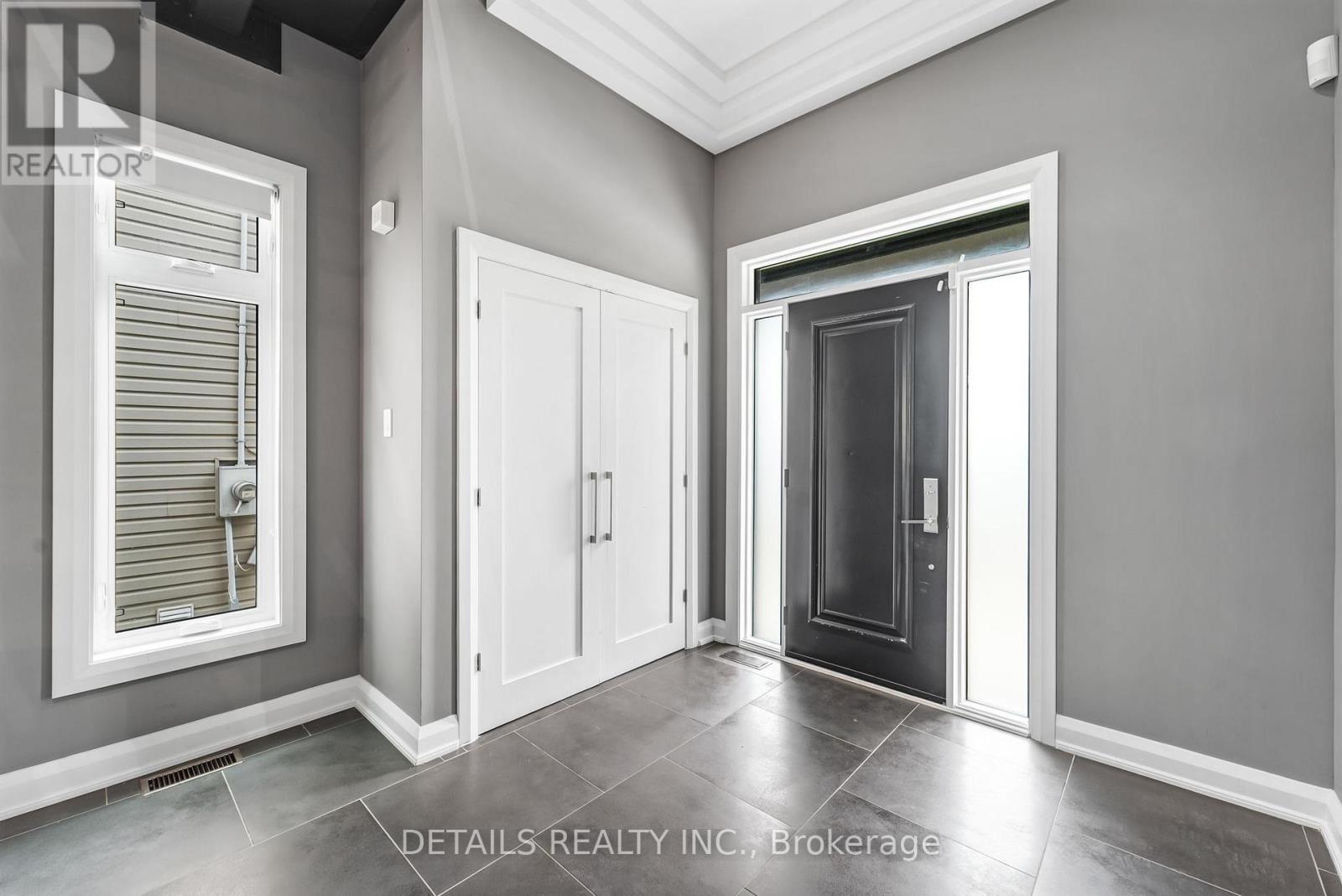 71 Eleanor Drive, Ottawa, Ontario K2E 6A1 - Photo 4 - X13214478