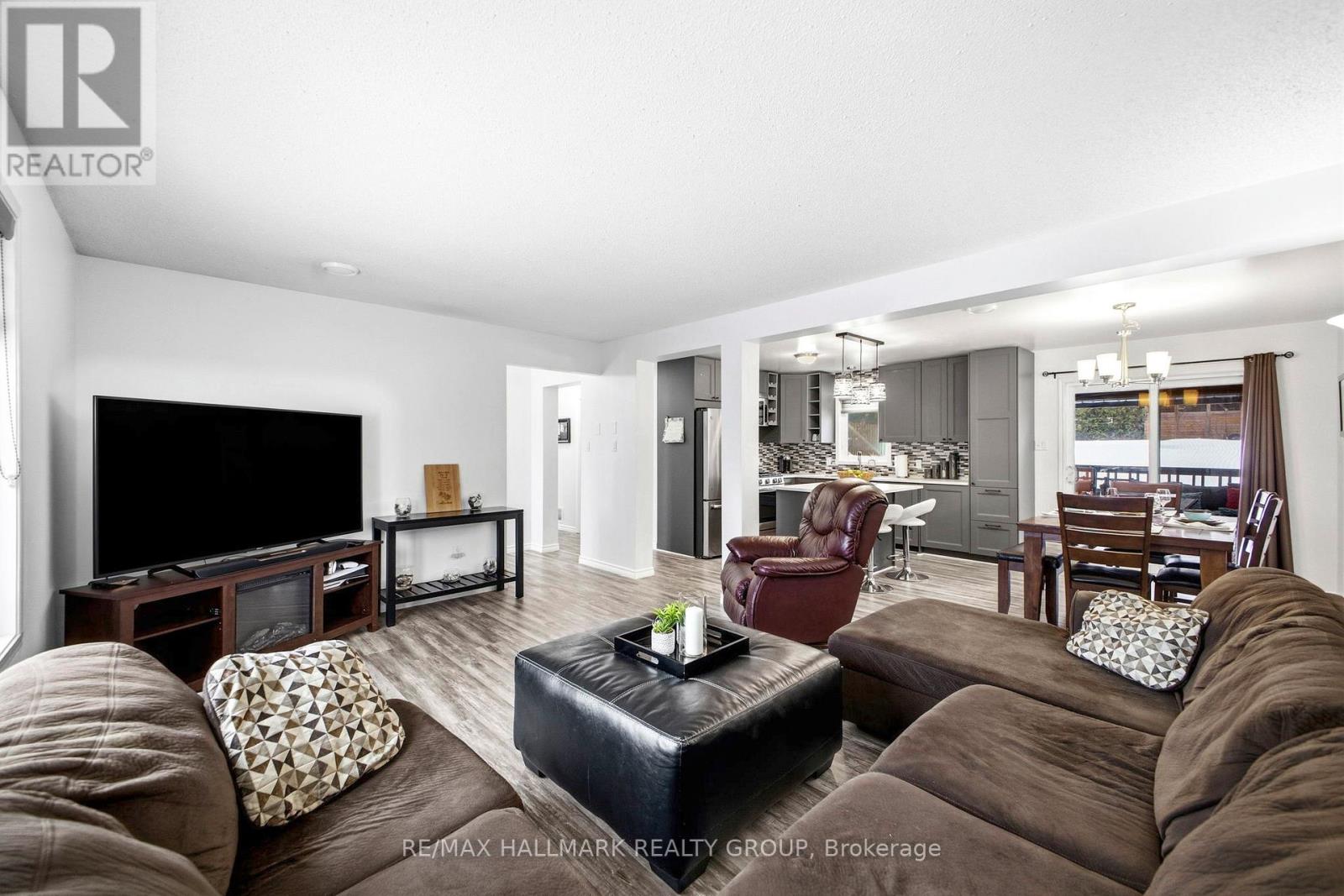2740 Lockwood Lane, Ottawa, Ontario  K4C 1B6 - Photo 5 - X13214540