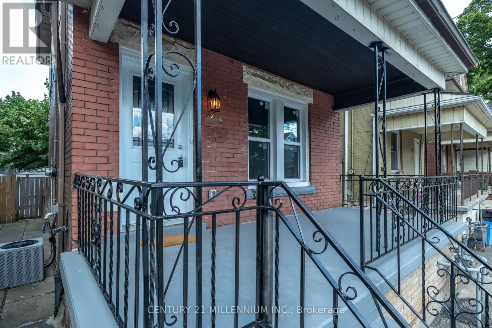 242 Balmoral Avenue N, Hamilton, Ontario  L8L 7S2 - Photo 3 - X13214252