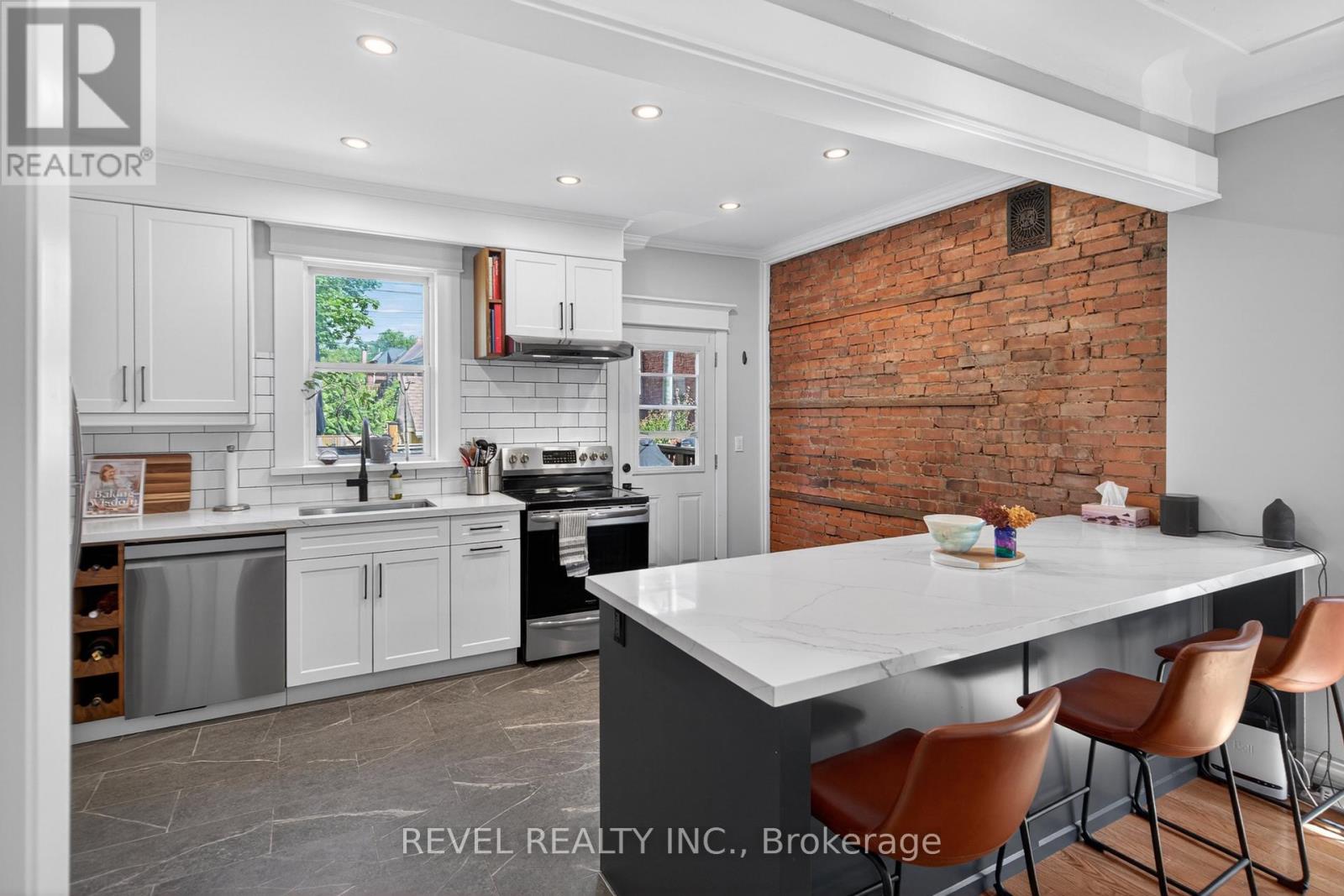 125 Balsam Avenue S, Hamilton, Ontario  L8M 3B4 - Photo 13 - X13214318