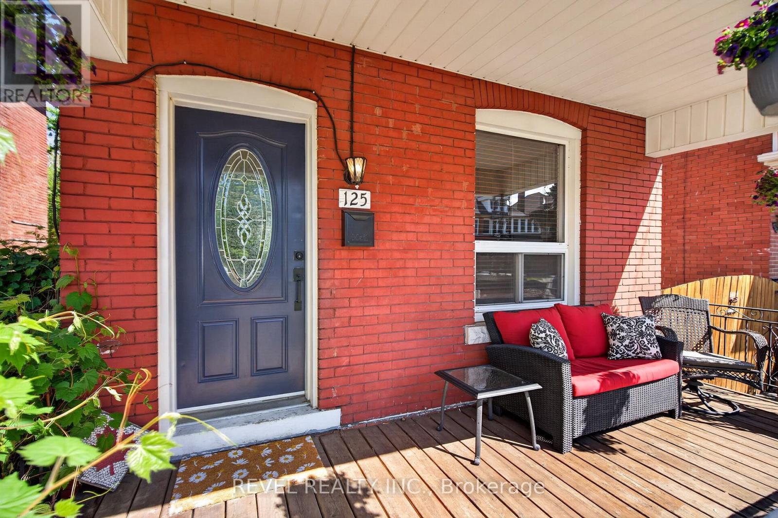 125 Balsam Avenue S, Hamilton, Ontario  L8M 3B4 - Photo 3 - X13214318