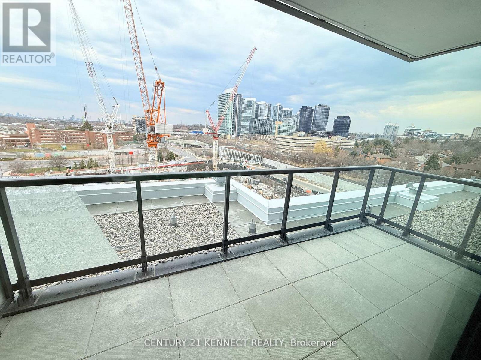 810 - 29 Green Trail Court, Toronto, Ontario  M2K 0J9 - Photo 2 - C13214484