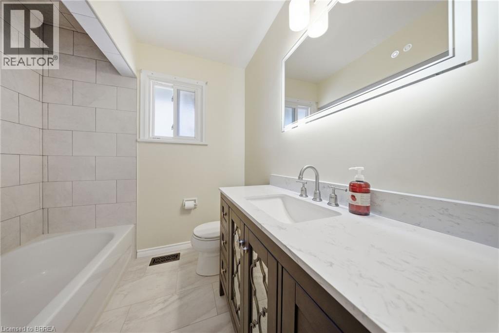 401 Nelson Street, Brantford, Ontario  N3S 4E9 - Photo 13 - 40834785