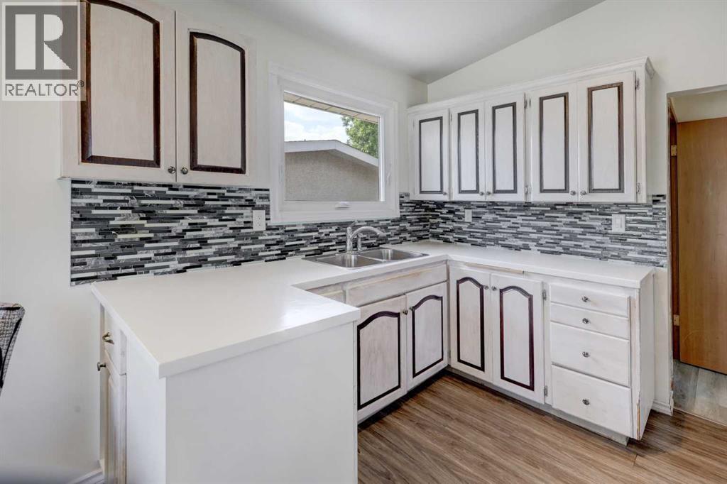 4721 Edmonton Trail Ne, Calgary, Alberta  T2E 3V7 - Photo 6 - A2293174