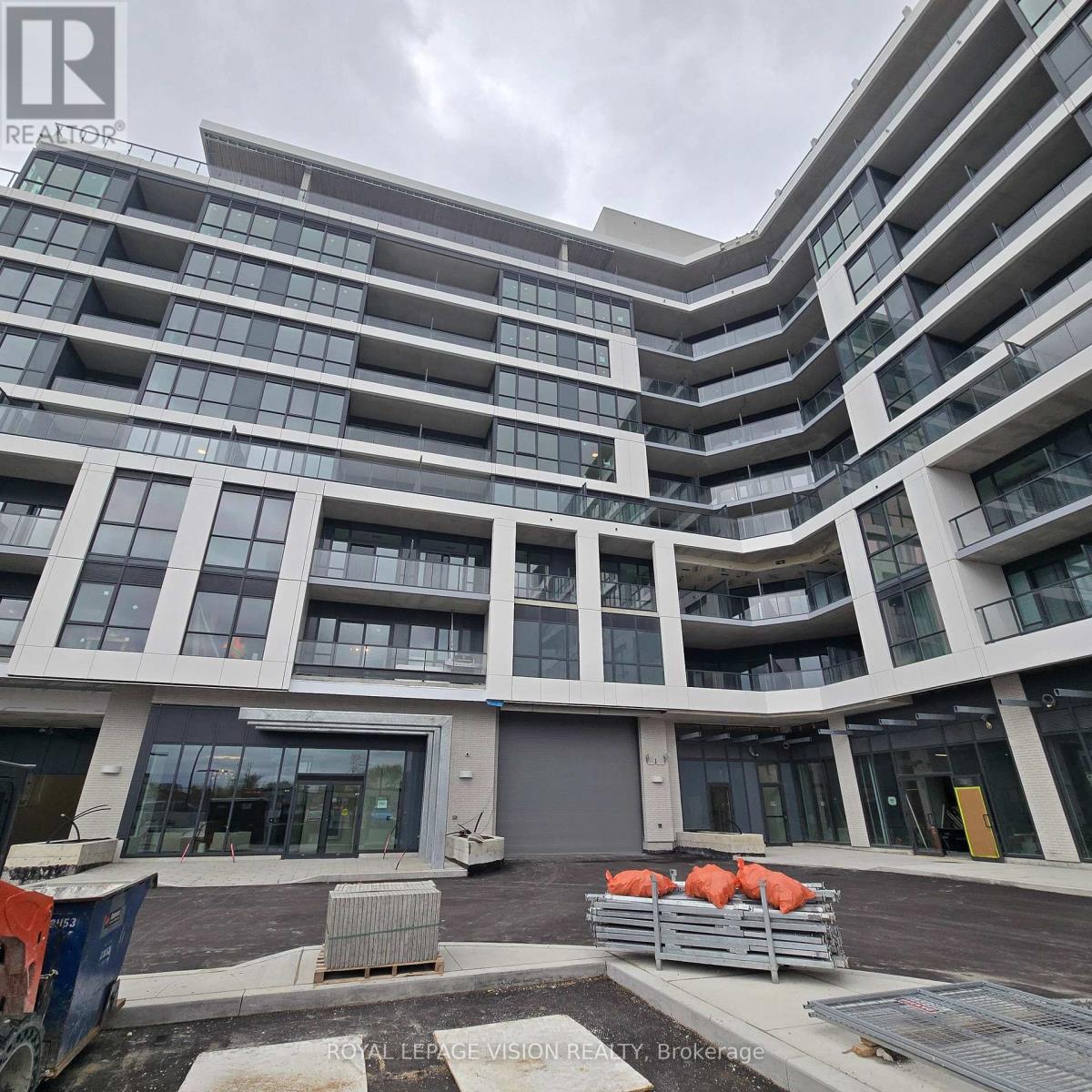 401 - 20 Deans Drive, Toronto, Ontario  M1L 0J7 - Photo 2 - E13214398