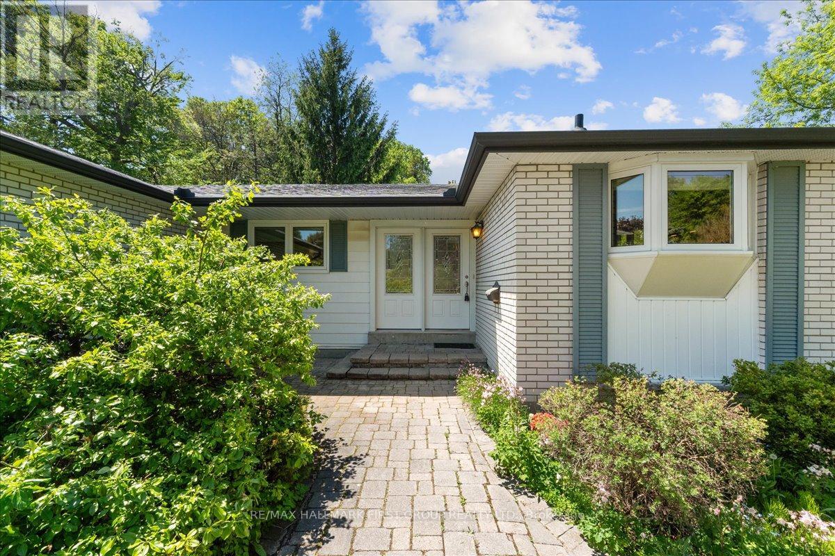 104 Marwin Road, Ajax, Ontario  L1S 6J5 - Photo 3 - E13214544