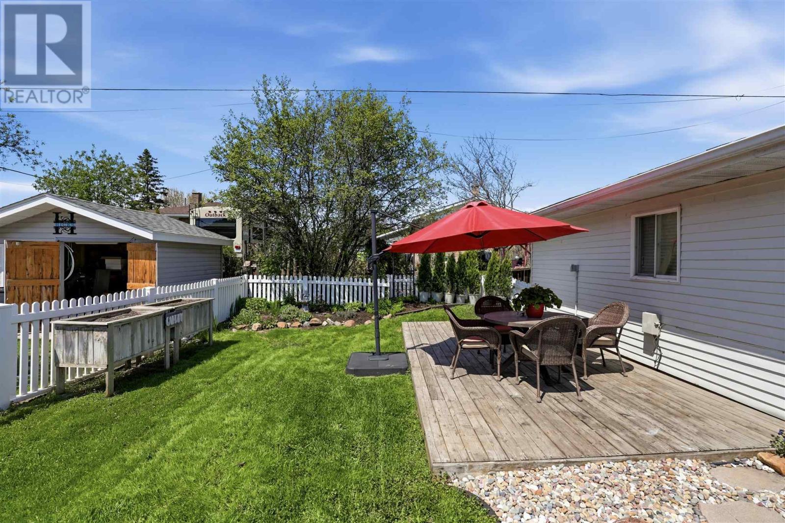 24 Lothian Ave, Sault Ste. Marie, Ontario P6B 6J5 - Photo 42 - SM261228