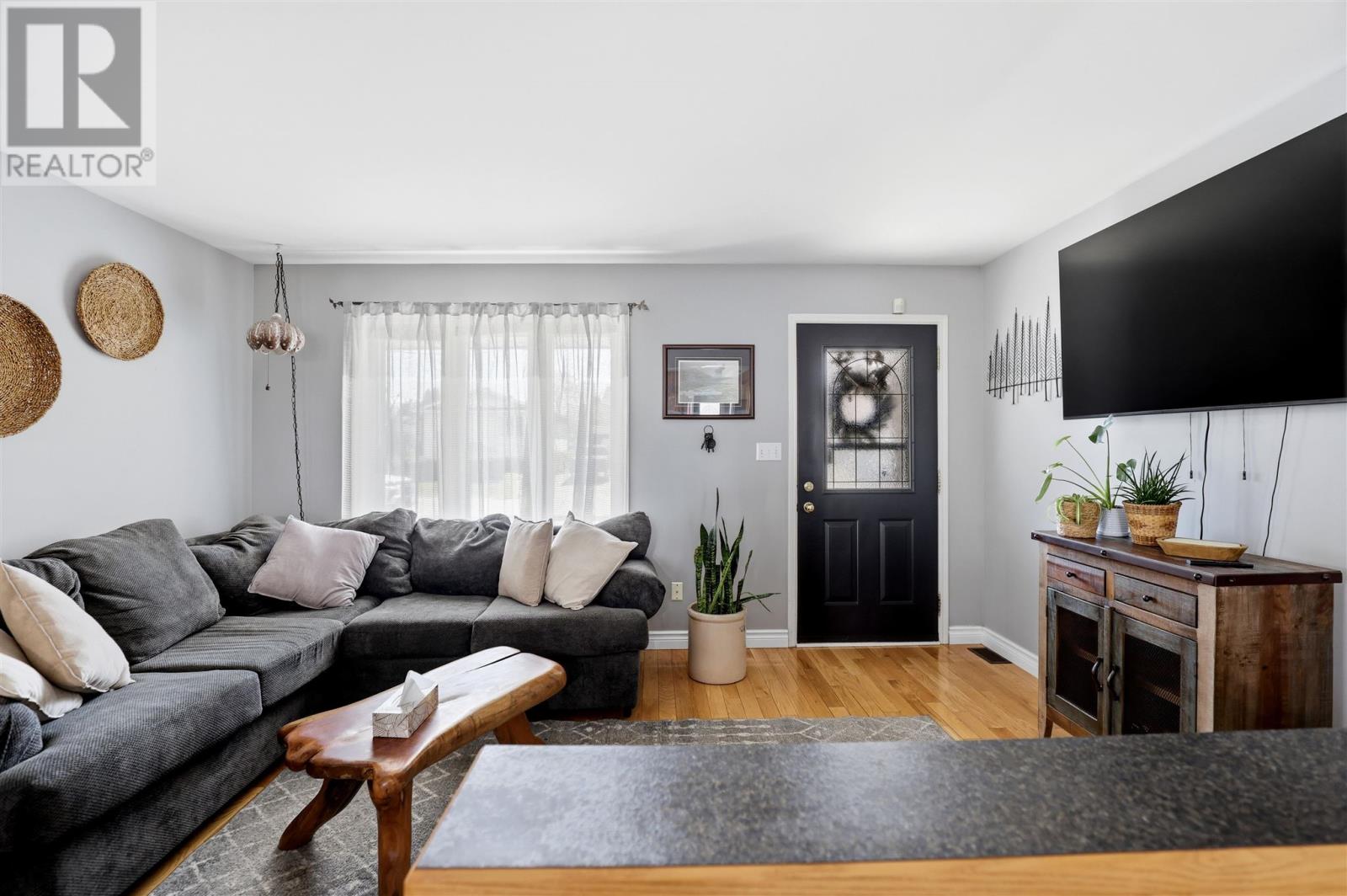 24 Lothian Ave, Sault Ste. Marie, Ontario P6B 6J5 - Photo 6 - SM261228